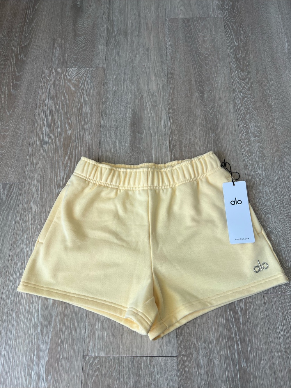 ALO Yoga Pale Yellow High-Rise Athletic Lounge Shorts